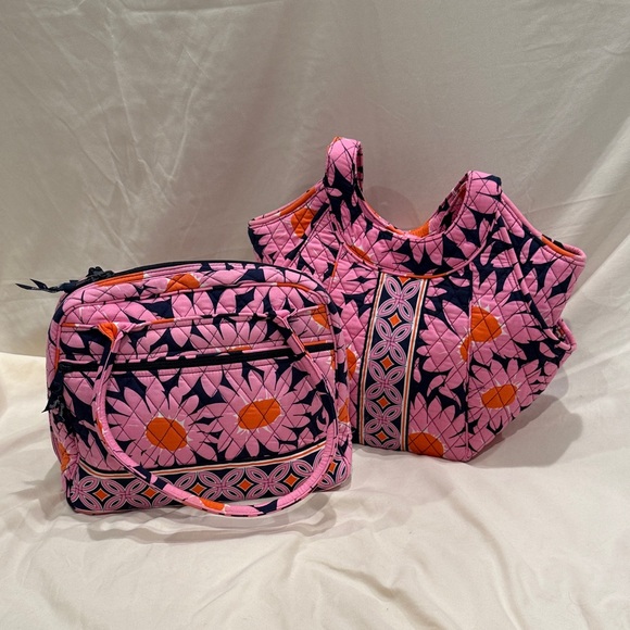 Vera Bradley Handbags - NWT Vera Bradley Vibrant Floral Pink and Orange Quilted Shoulder Bag Set
